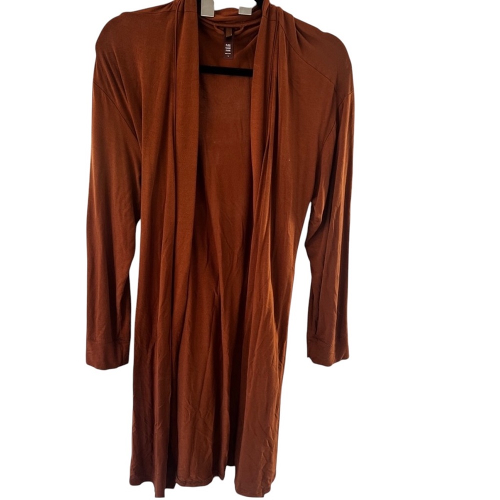 Skims brown robe size large